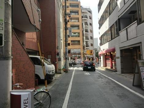 裏手は静かな環境です