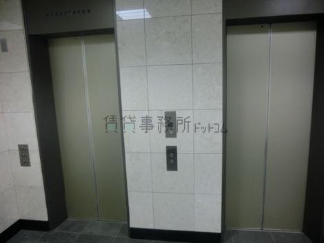 エレベーター2基あり