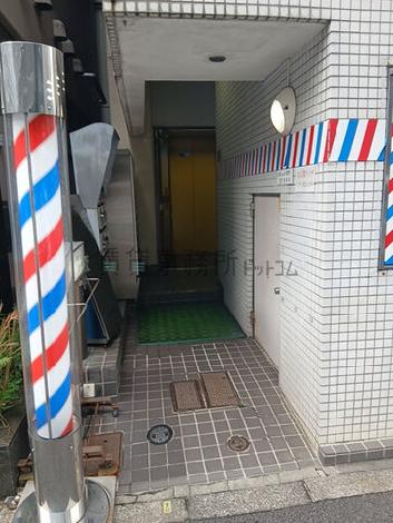 正面玄関