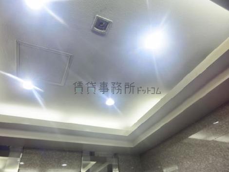 開放的な造りの天井部分です