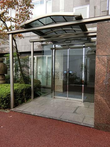 正面玄関