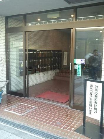 正面玄関