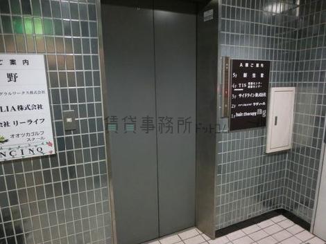 エレベーター