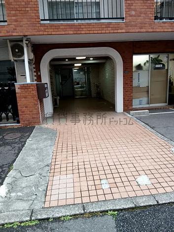 正面玄関