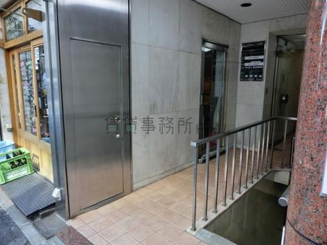 正面玄関