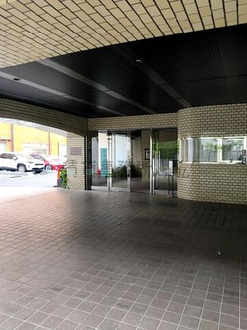 正面玄関