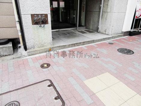 正面玄関