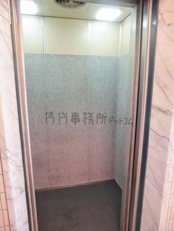 エレベーター