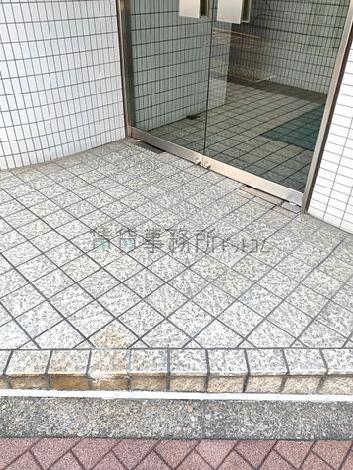 段差は少しあります