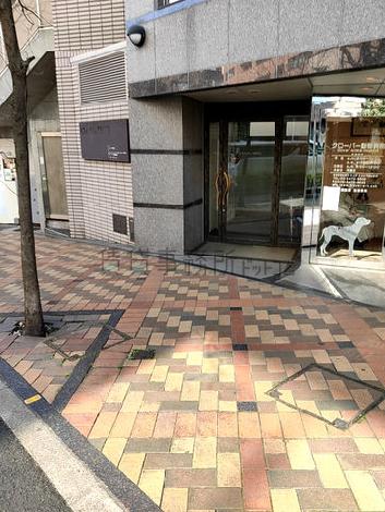 正面玄関