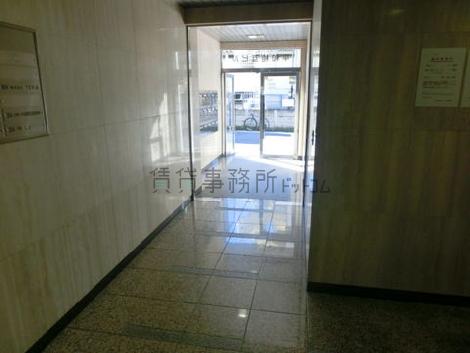 清潔感のあるエントランス