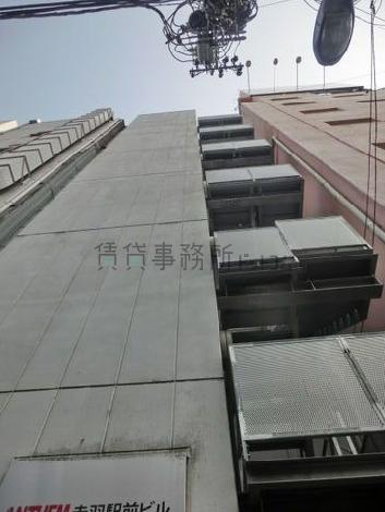 裏手通り沿い、事務所入口です
