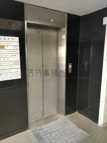 エレベーター