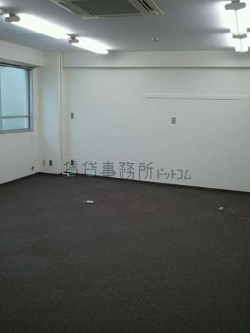15山京ビルの室内