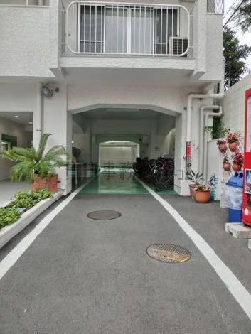 正面玄関