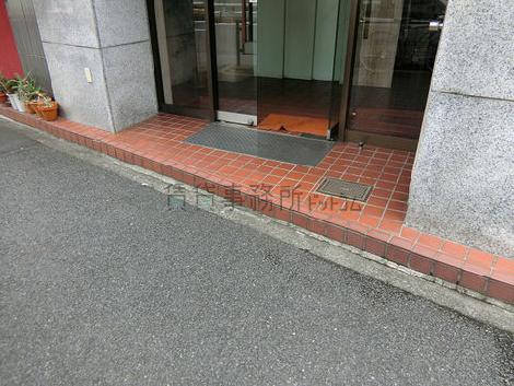 正面玄関
