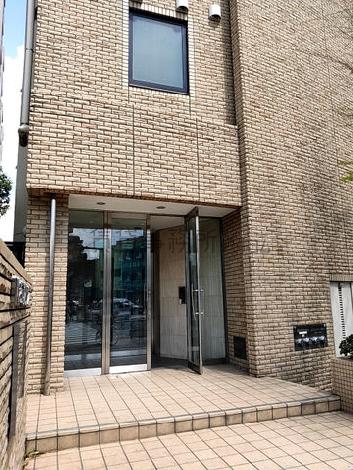 正面玄関