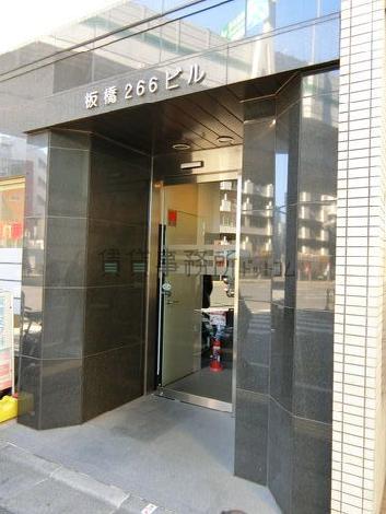 正面玄関