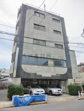落ち着いた色合いでまとめられています