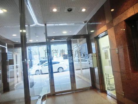 ガラス造りが開放的です
