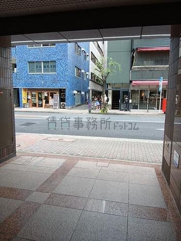 正面玄関