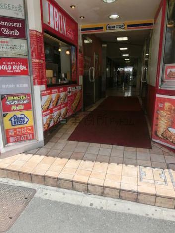 正面玄関