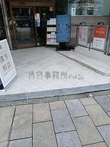 正面玄関