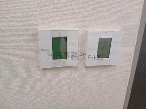 アカデミービルの設備