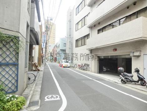 背面通り