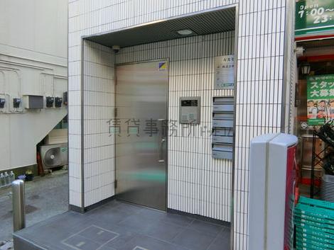 正面玄関
