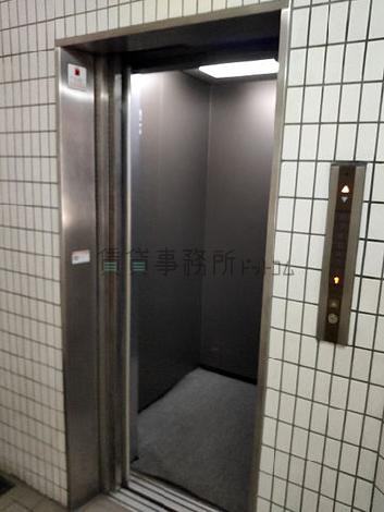 エレベーター