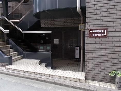 正面玄関