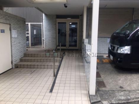 正面玄関