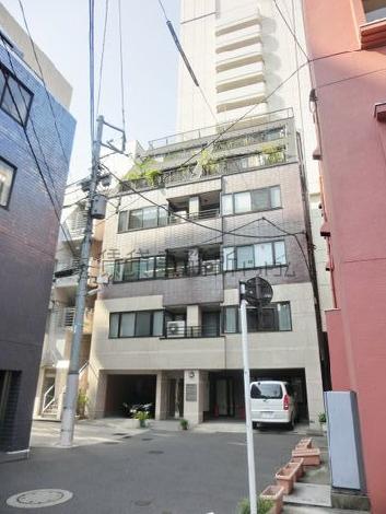路地裏角にございます