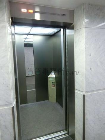 エレベーター