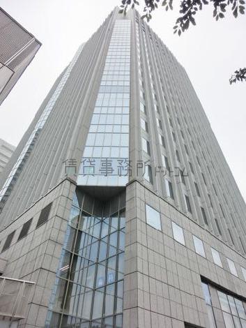 ガラスが伸びる角面