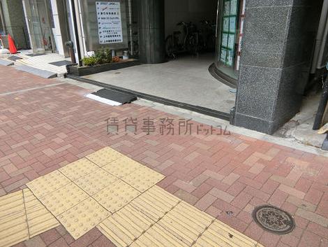 正面玄関