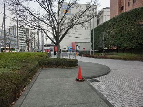 物件正門です