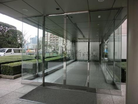 正面玄関