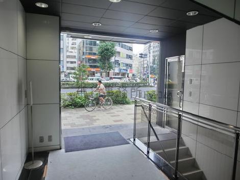 正面玄関