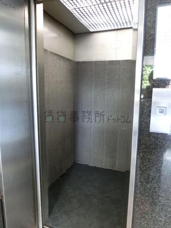 エレベーター