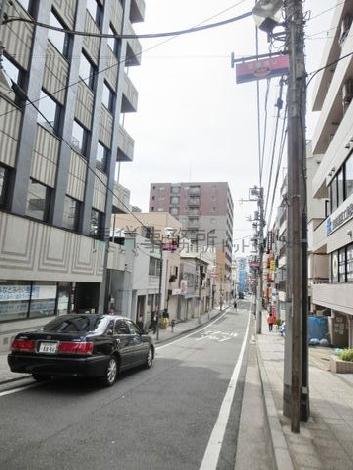 背面通り