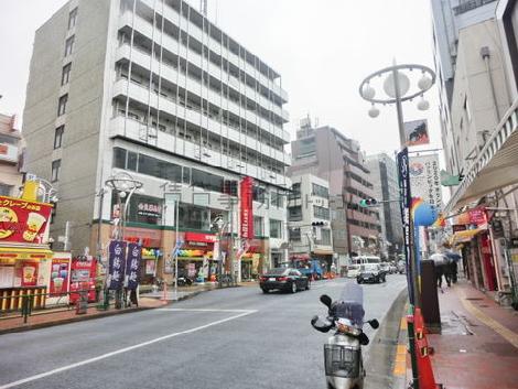 早稲田通り沿い