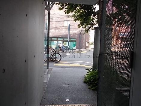 正面玄関