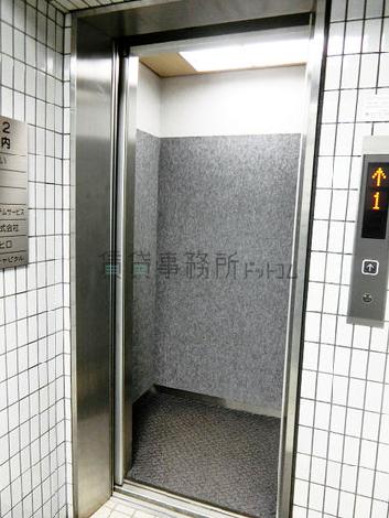 エレベーター