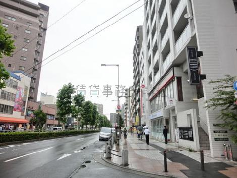幅広な歩道