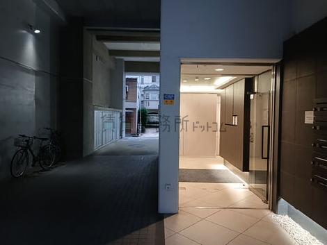 正面玄関