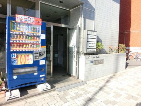 正面玄関