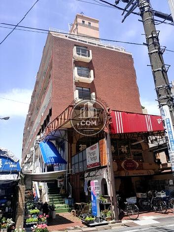 初台ワールドマンションの外観写真