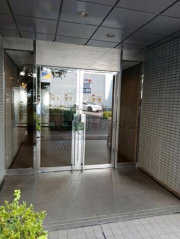 正面玄関
